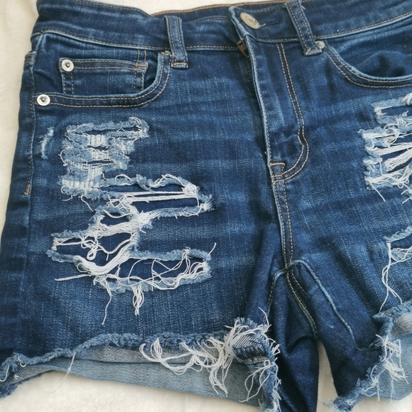 American Eagle Dark Denim Hi-Rise Short Next Level Stretch Distressed Shorts - Picture 3 of 8